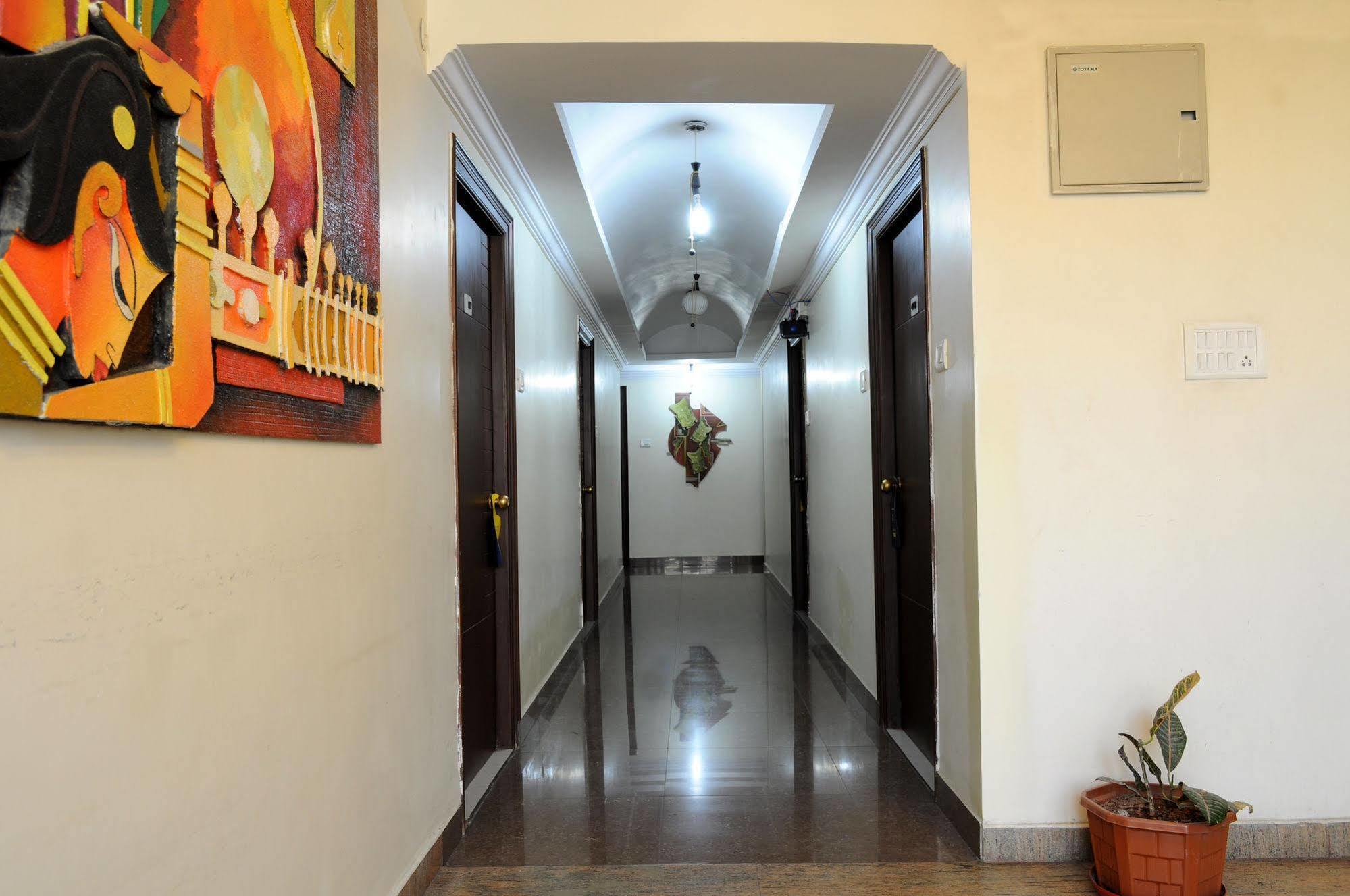 Oyo 17375 My Place Kondapur Hicc Hyderabad Eksteriør billede